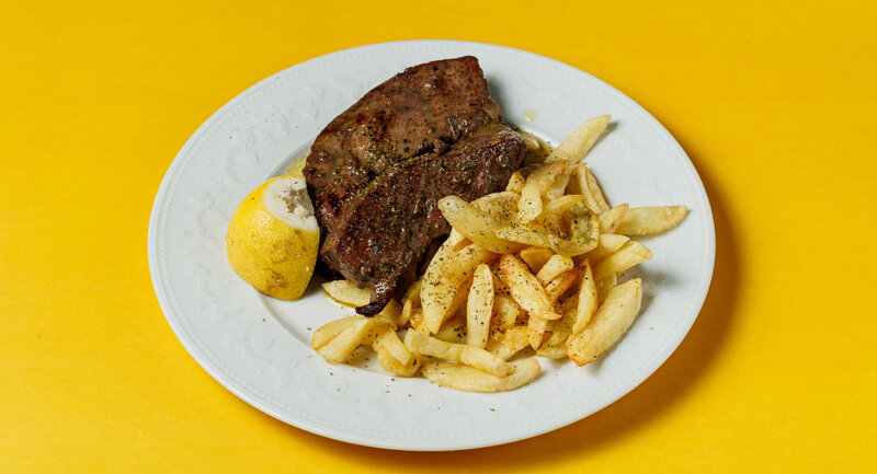 BEEF LIVER WITH FRENCH FRIES